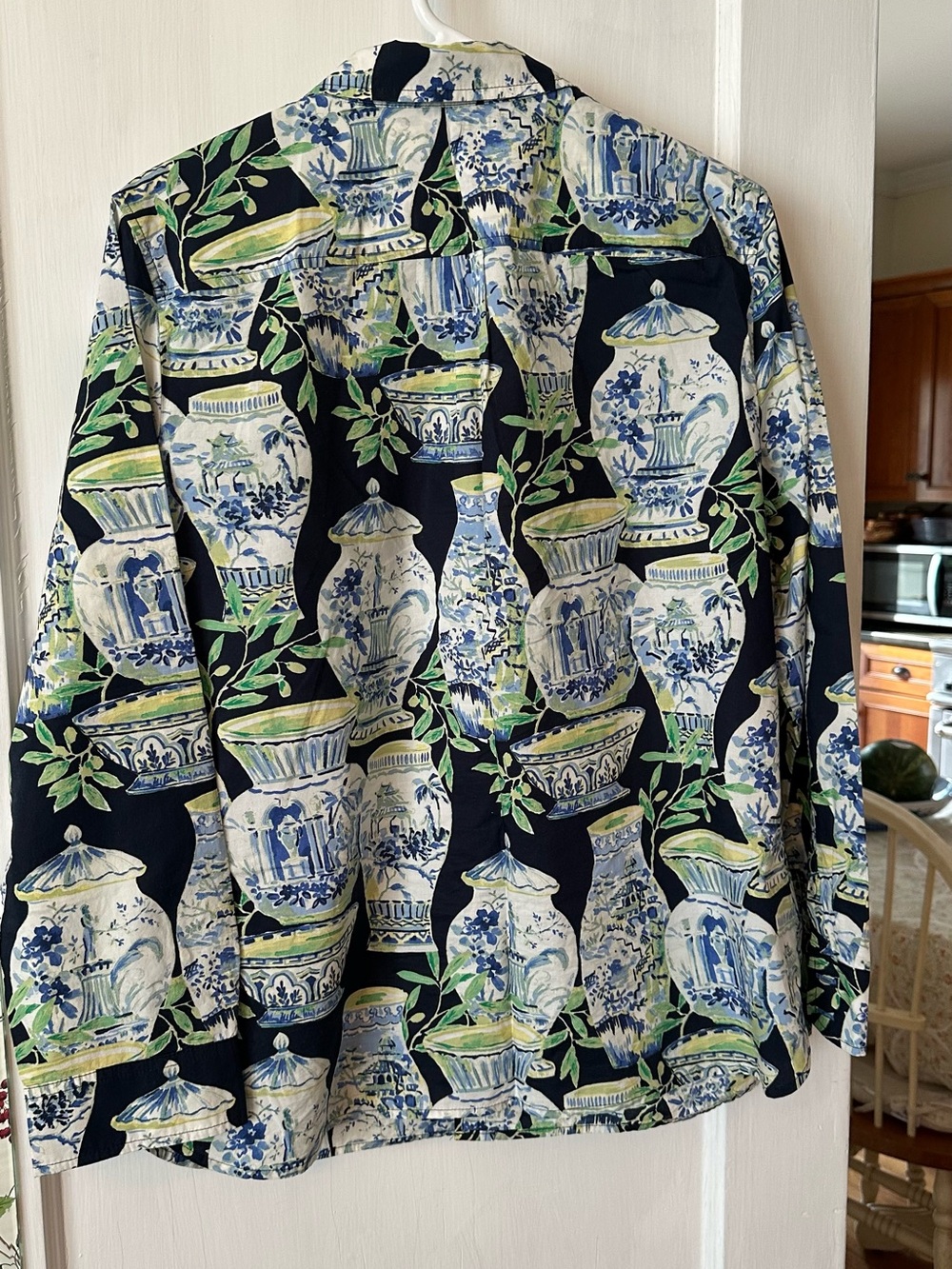 Talbots cotton blouse, blue and white vase print - Picture 4 of 4